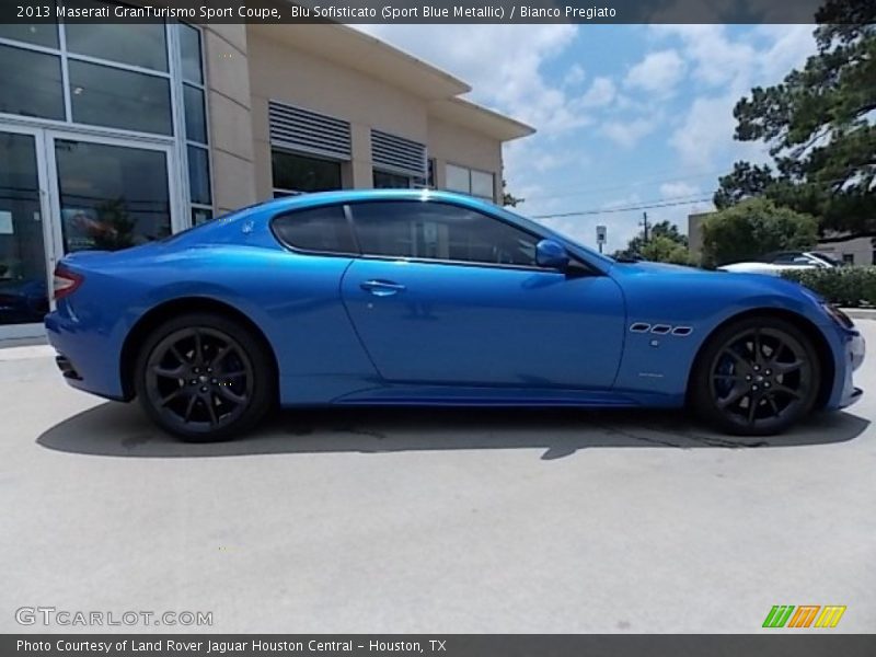 Blu Sofisticato (Sport Blue Metallic) / Bianco Pregiato 2013 Maserati GranTurismo Sport Coupe