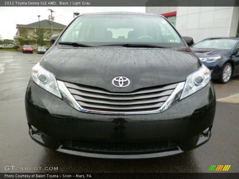 Black / Light Gray 2011 Toyota Sienna XLE AWD