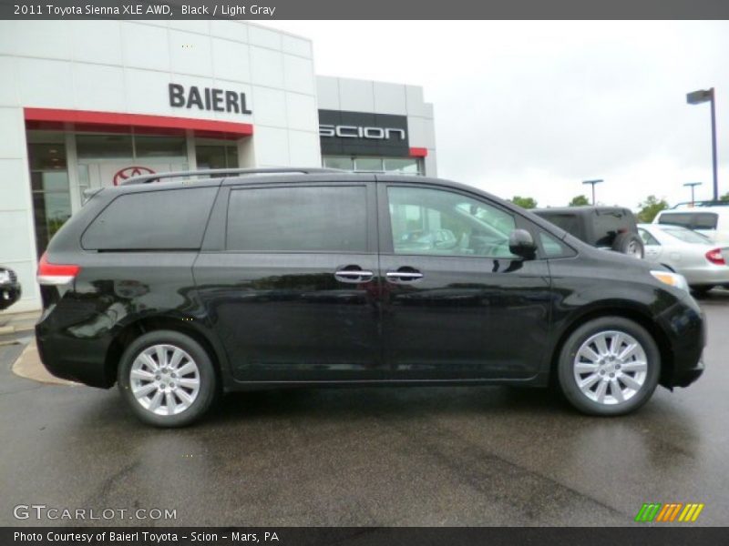 Black / Light Gray 2011 Toyota Sienna XLE AWD