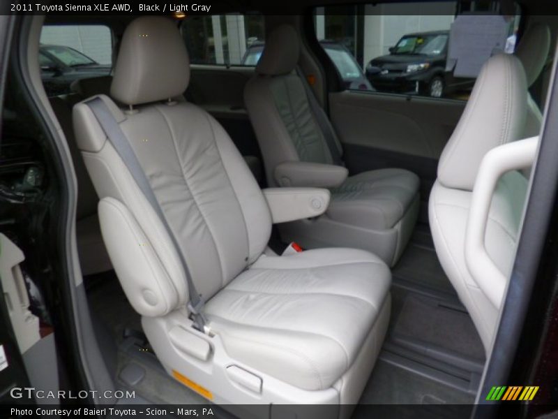 Black / Light Gray 2011 Toyota Sienna XLE AWD