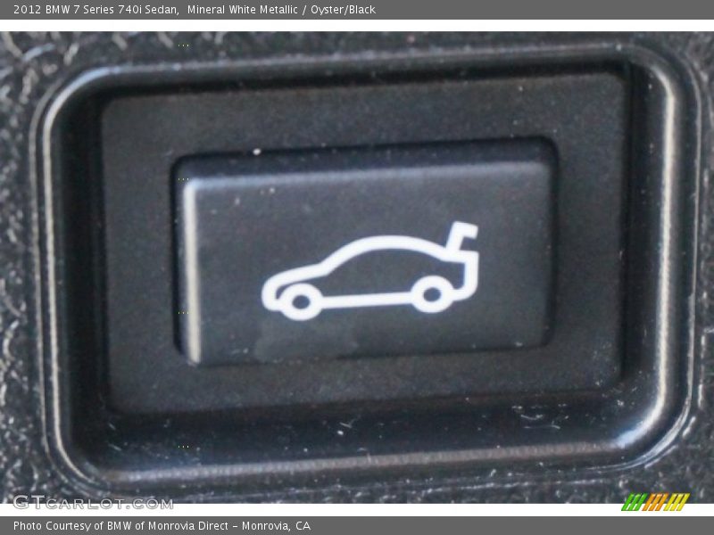 Mineral White Metallic / Oyster/Black 2012 BMW 7 Series 740i Sedan
