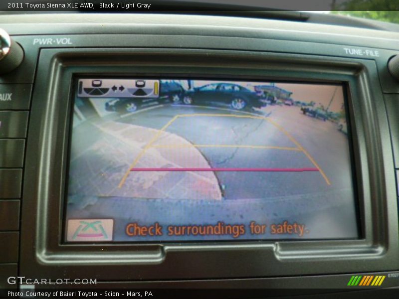 Black / Light Gray 2011 Toyota Sienna XLE AWD