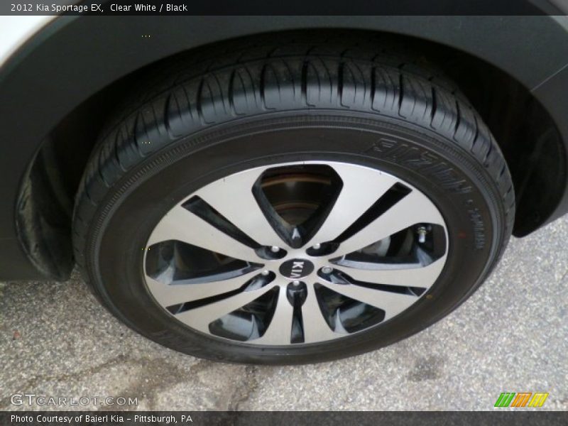 Clear White / Black 2012 Kia Sportage EX