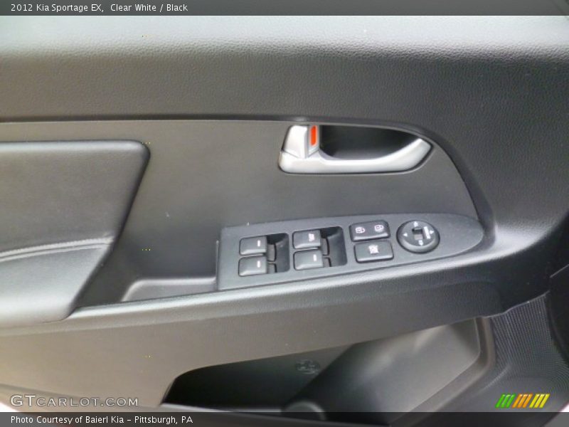Clear White / Black 2012 Kia Sportage EX