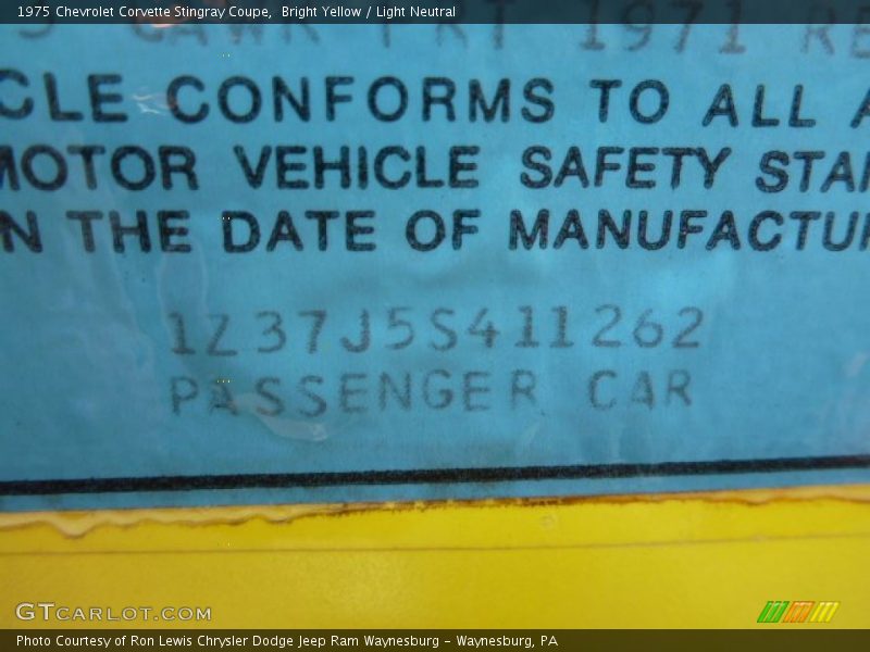 Bright Yellow / Light Neutral 1975 Chevrolet Corvette Stingray Coupe