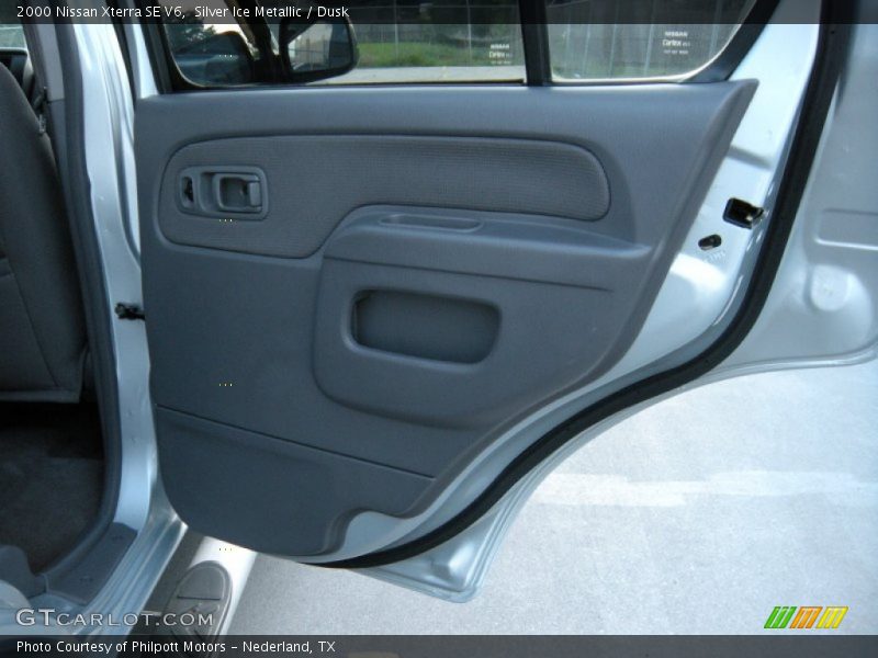 Silver Ice Metallic / Dusk 2000 Nissan Xterra SE V6