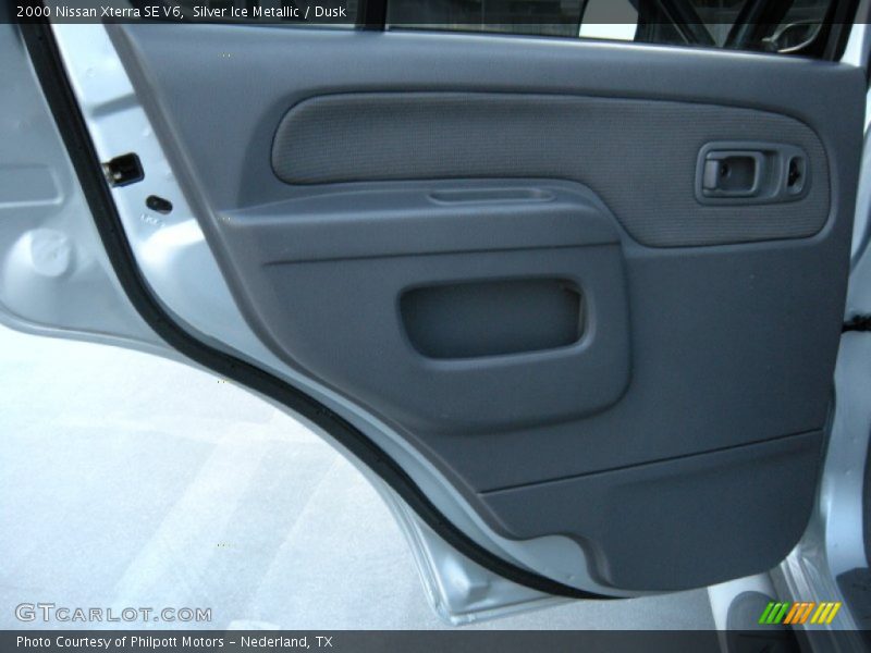 Silver Ice Metallic / Dusk 2000 Nissan Xterra SE V6