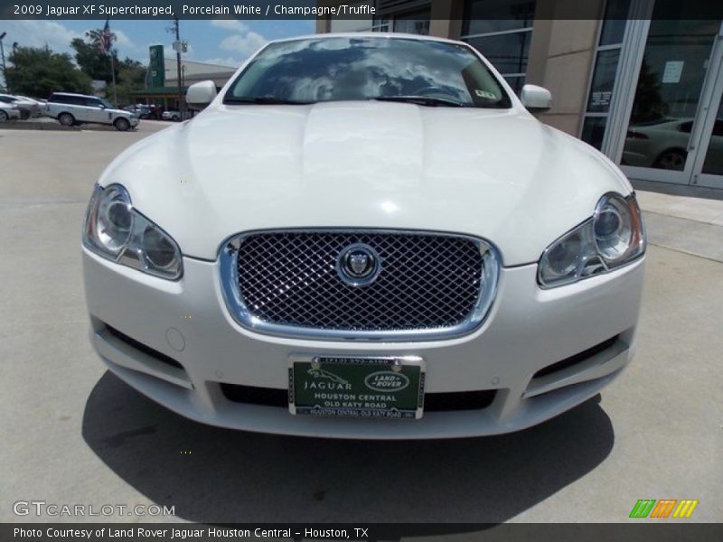 Porcelain White / Champagne/Truffle 2009 Jaguar XF Supercharged