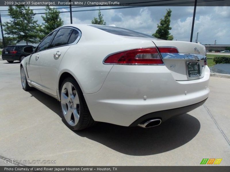 Porcelain White / Champagne/Truffle 2009 Jaguar XF Supercharged