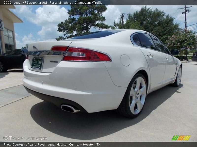 Porcelain White / Champagne/Truffle 2009 Jaguar XF Supercharged