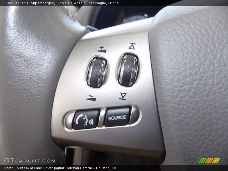 Porcelain White / Champagne/Truffle 2009 Jaguar XF Supercharged