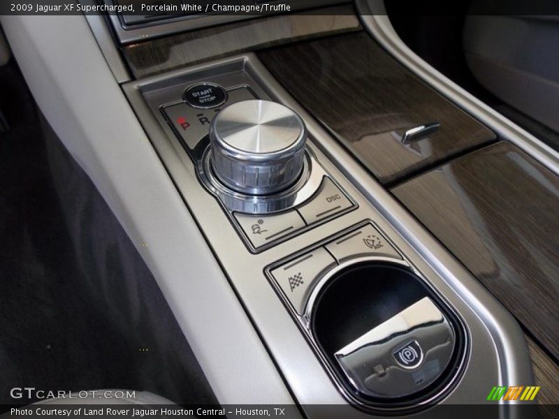 Porcelain White / Champagne/Truffle 2009 Jaguar XF Supercharged