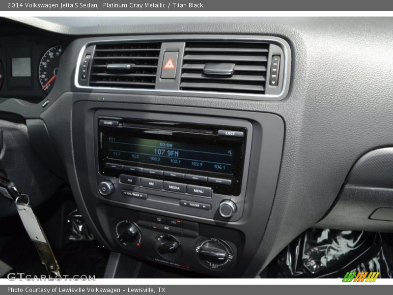 Platinum Gray Metallic / Titan Black 2014 Volkswagen Jetta S Sedan
