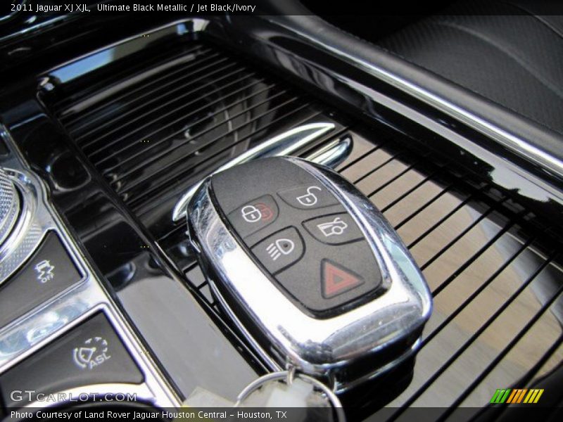 Ultimate Black Metallic / Jet Black/Ivory 2011 Jaguar XJ XJL