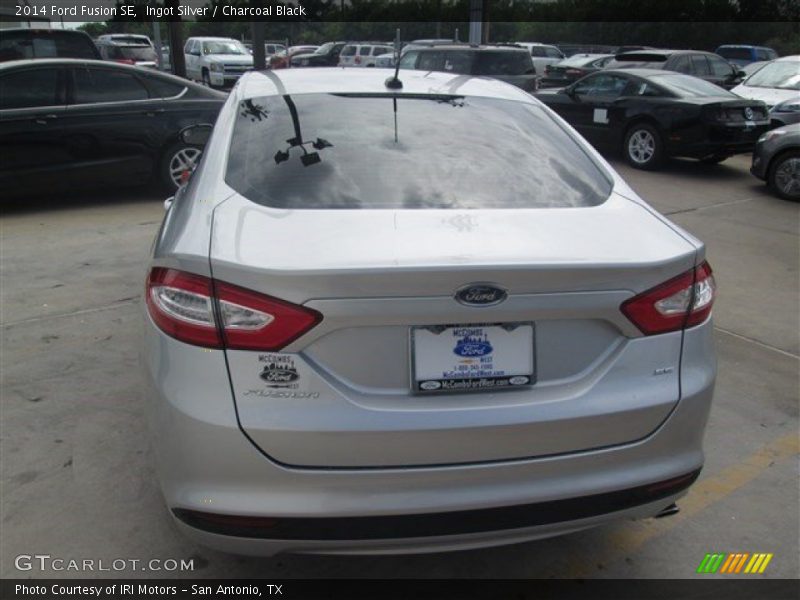 Ingot Silver / Charcoal Black 2014 Ford Fusion SE