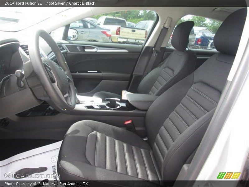 Ingot Silver / Charcoal Black 2014 Ford Fusion SE
