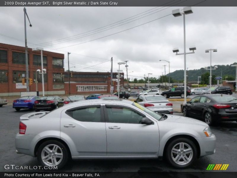 Bright Silver Metallic / Dark Slate Gray 2009 Dodge Avenger SXT