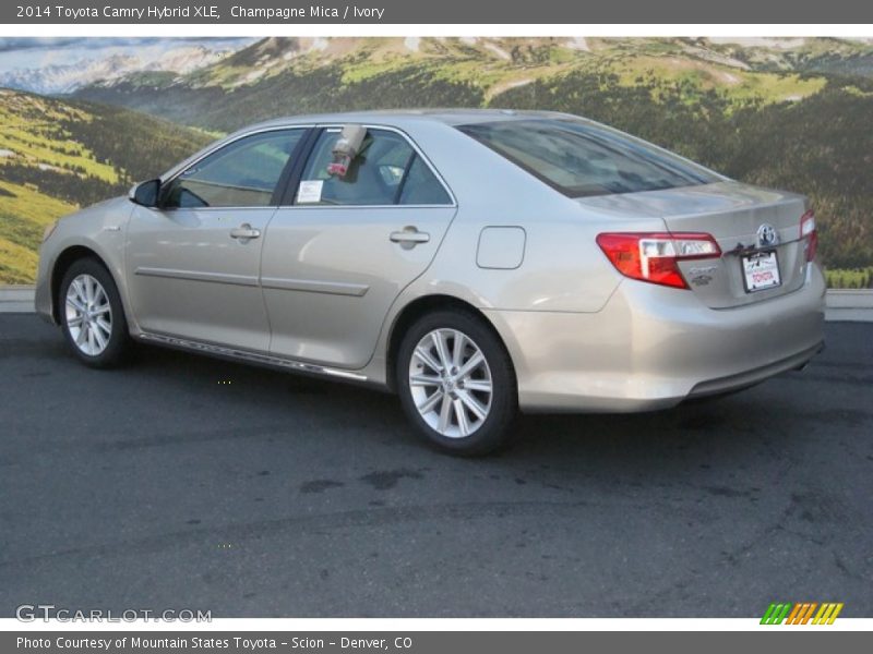 Champagne Mica / Ivory 2014 Toyota Camry Hybrid XLE