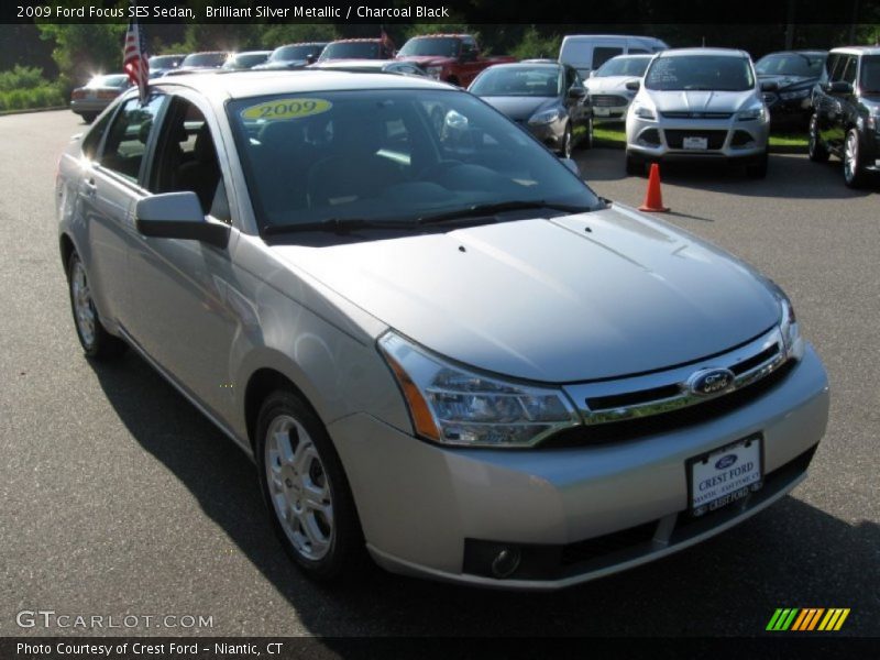 Brilliant Silver Metallic / Charcoal Black 2009 Ford Focus SES Sedan