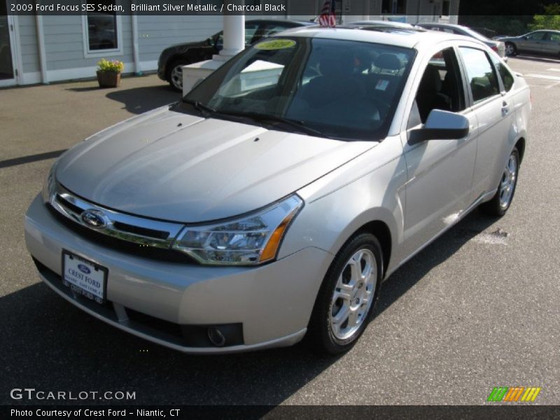 Brilliant Silver Metallic / Charcoal Black 2009 Ford Focus SES Sedan