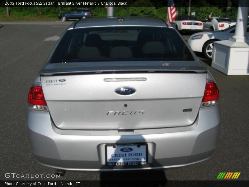 Brilliant Silver Metallic / Charcoal Black 2009 Ford Focus SES Sedan