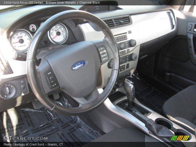 Brilliant Silver Metallic / Charcoal Black 2009 Ford Focus SES Sedan
