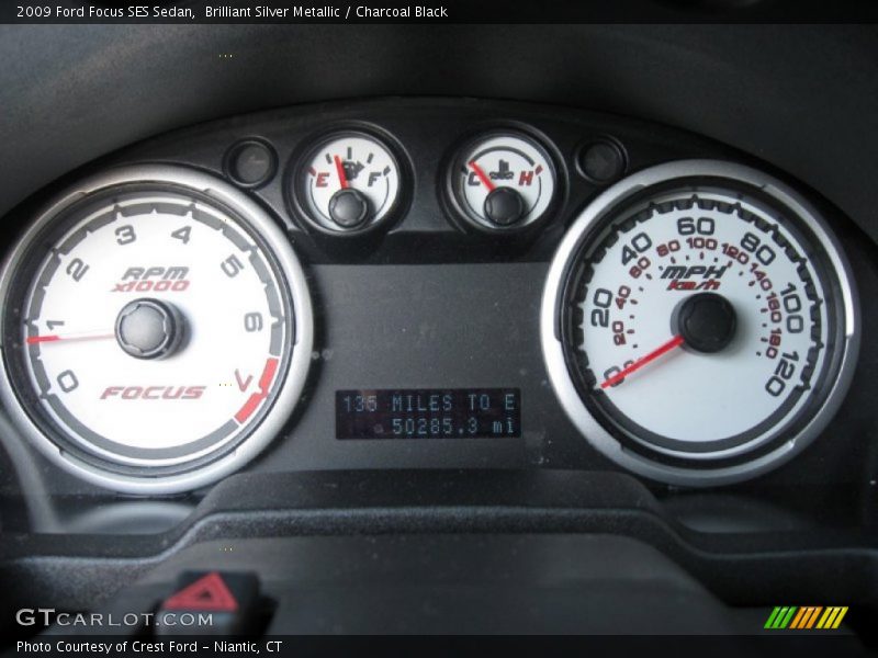 Brilliant Silver Metallic / Charcoal Black 2009 Ford Focus SES Sedan