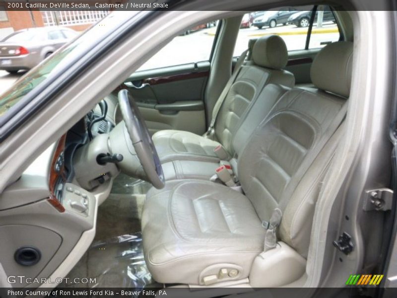 Cashmere / Neutral Shale 2001 Cadillac DeVille Sedan