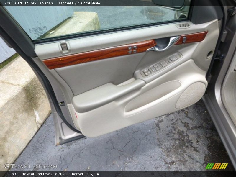 Cashmere / Neutral Shale 2001 Cadillac DeVille Sedan