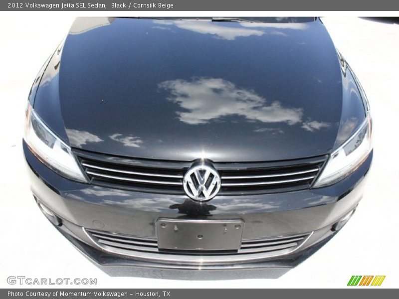 Black / Cornsilk Beige 2012 Volkswagen Jetta SEL Sedan