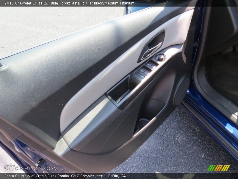Blue Topaz Metallic / Jet Black/Medium Titanium 2013 Chevrolet Cruze LS