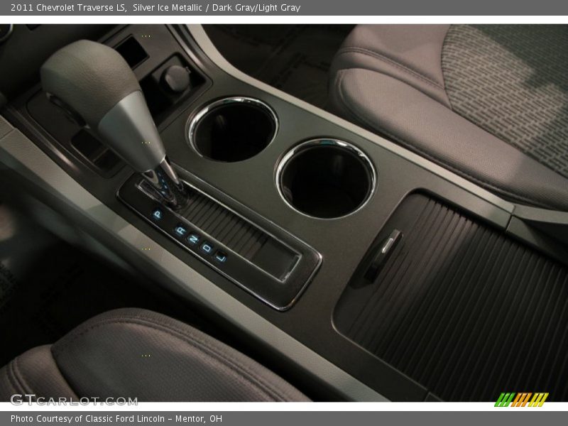 Silver Ice Metallic / Dark Gray/Light Gray 2011 Chevrolet Traverse LS