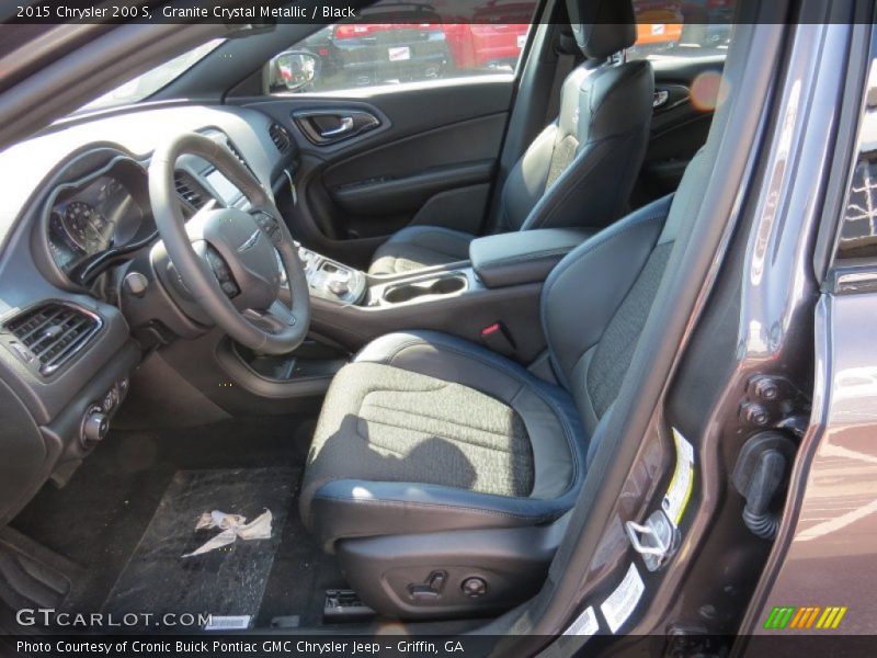 Granite Crystal Metallic / Black 2015 Chrysler 200 S