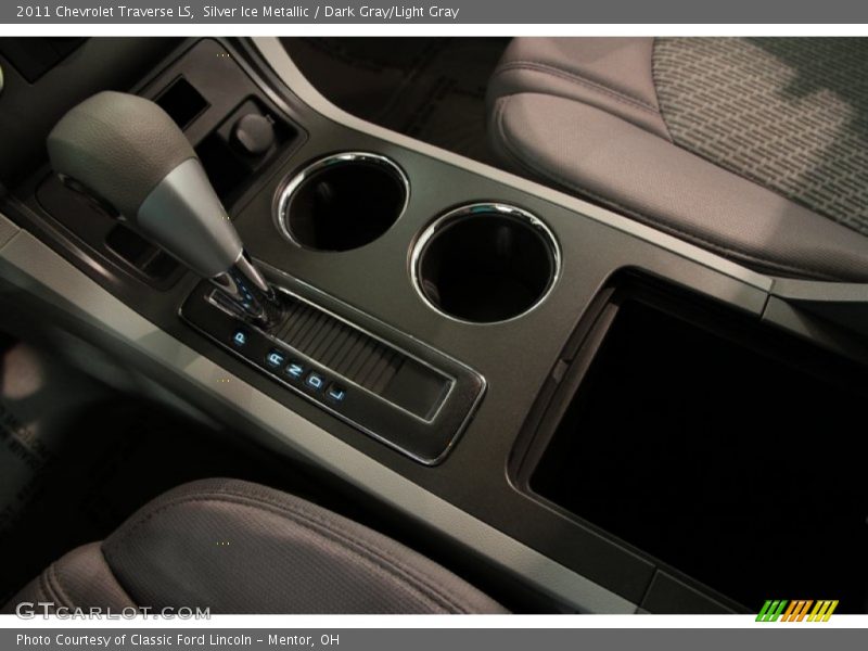 Silver Ice Metallic / Dark Gray/Light Gray 2011 Chevrolet Traverse LS