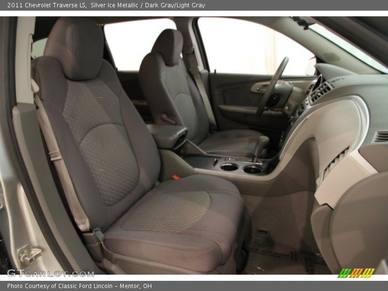 Silver Ice Metallic / Dark Gray/Light Gray 2011 Chevrolet Traverse LS