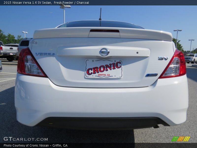 Fresh Powder / Charcoal 2015 Nissan Versa 1.6 SV Sedan