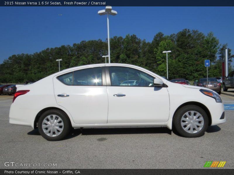 Fresh Powder / Charcoal 2015 Nissan Versa 1.6 SV Sedan