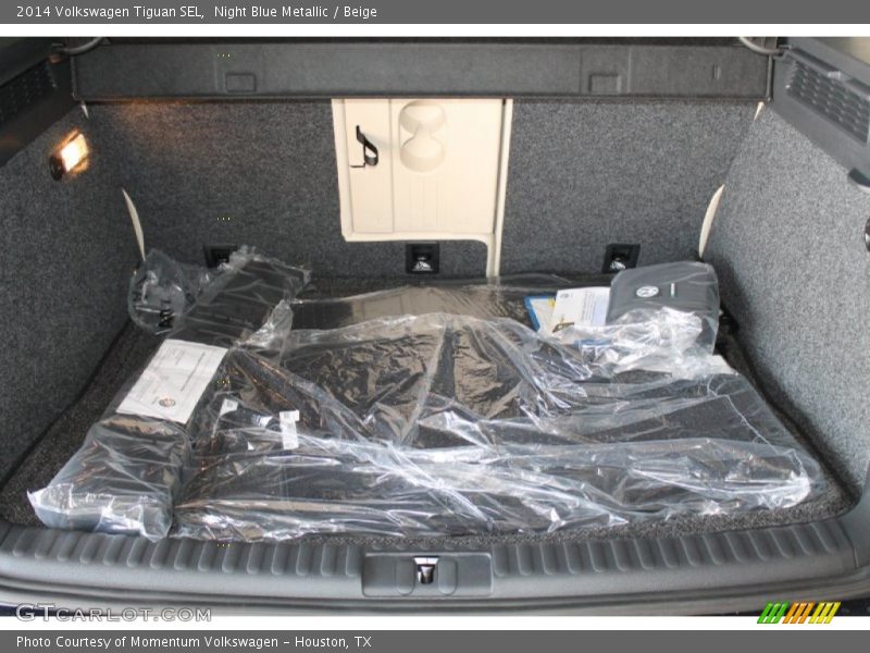 Night Blue Metallic / Beige 2014 Volkswagen Tiguan SEL
