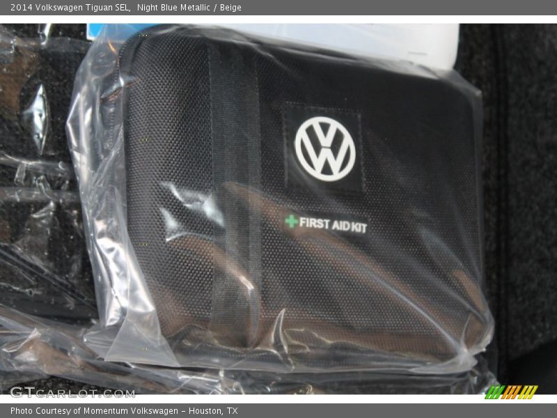 Night Blue Metallic / Beige 2014 Volkswagen Tiguan SEL