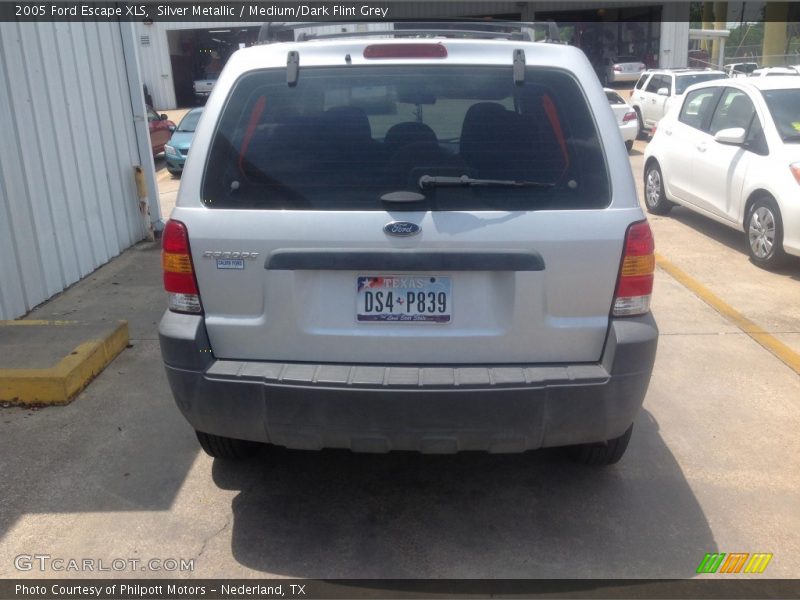 Silver Metallic / Medium/Dark Flint Grey 2005 Ford Escape XLS