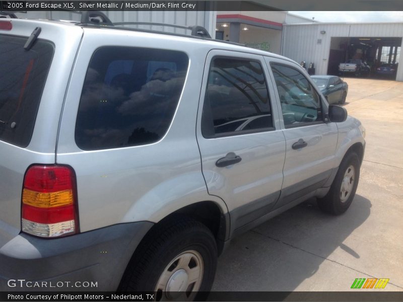 Silver Metallic / Medium/Dark Flint Grey 2005 Ford Escape XLS