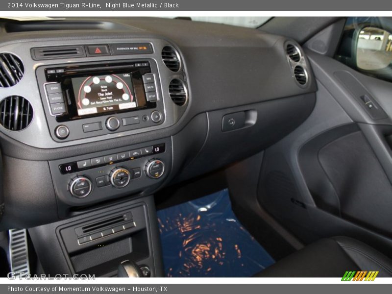 Night Blue Metallic / Black 2014 Volkswagen Tiguan R-Line