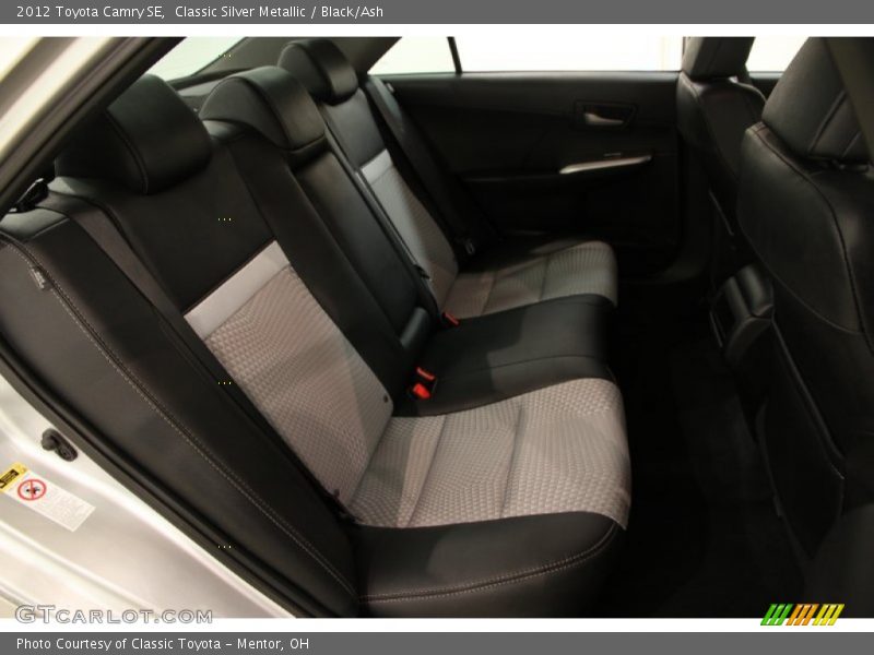 Classic Silver Metallic / Black/Ash 2012 Toyota Camry SE