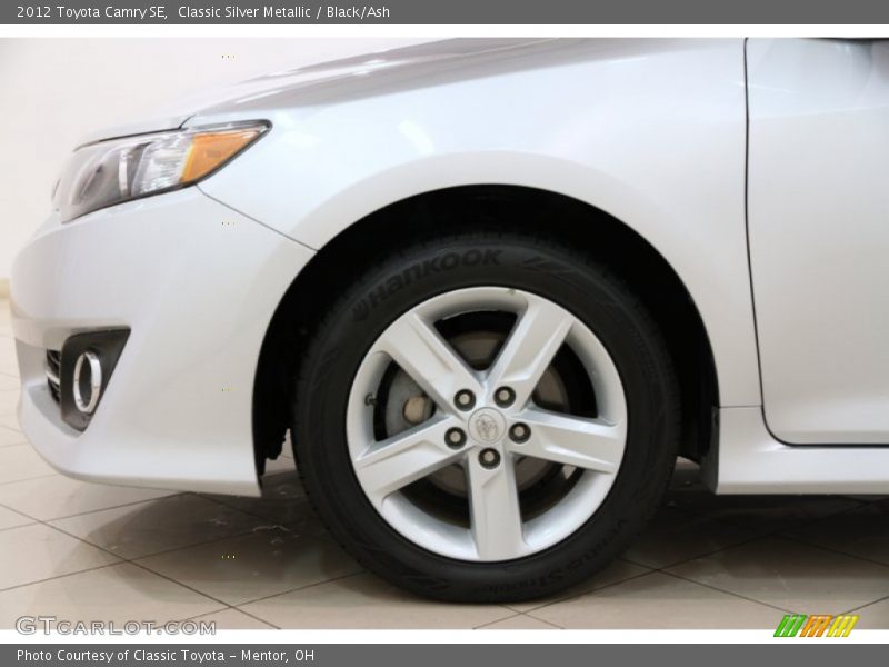 Classic Silver Metallic / Black/Ash 2012 Toyota Camry SE