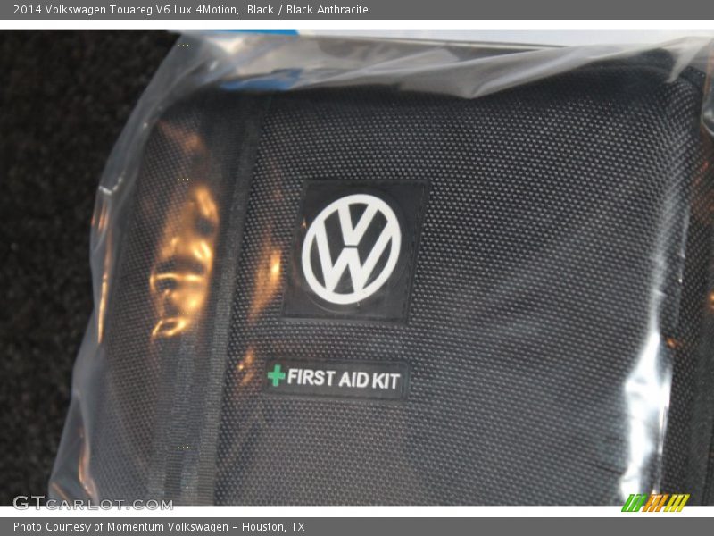 Black / Black Anthracite 2014 Volkswagen Touareg V6 Lux 4Motion