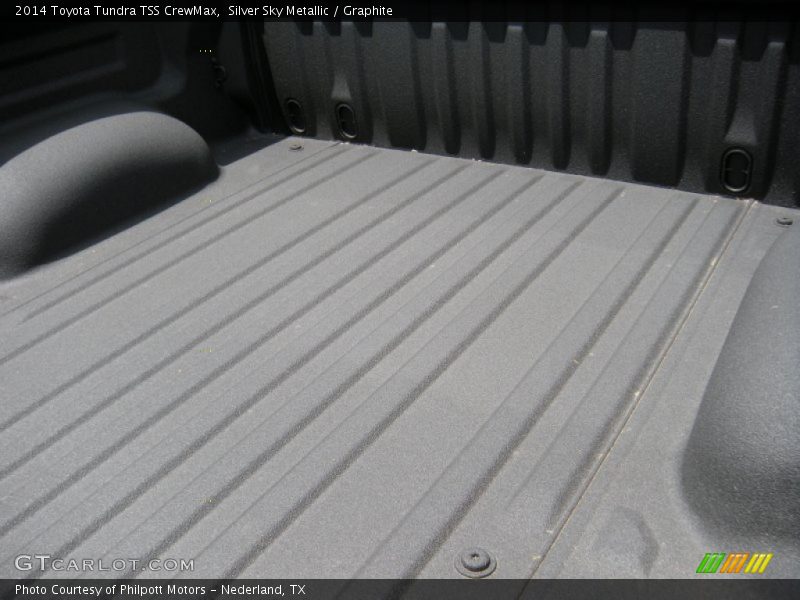 Silver Sky Metallic / Graphite 2014 Toyota Tundra TSS CrewMax