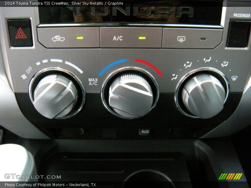 Silver Sky Metallic / Graphite 2014 Toyota Tundra TSS CrewMax