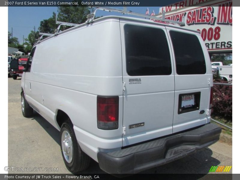 Oxford White / Medium Flint Grey 2007 Ford E Series Van E150 Commercial