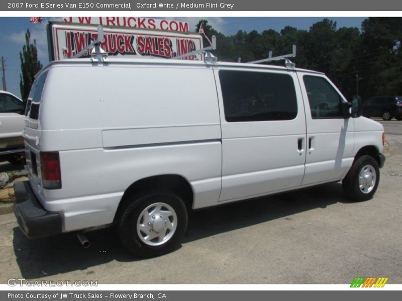 Oxford White / Medium Flint Grey 2007 Ford E Series Van E150 Commercial