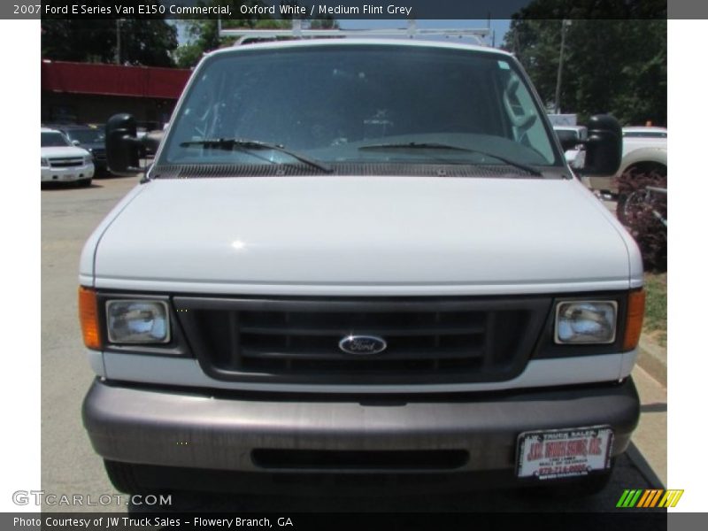 Oxford White / Medium Flint Grey 2007 Ford E Series Van E150 Commercial